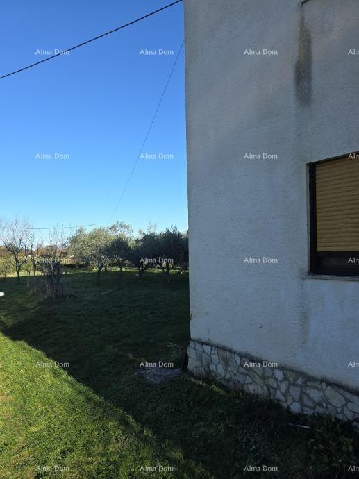 Prodaje se  kuća – Marčana 2