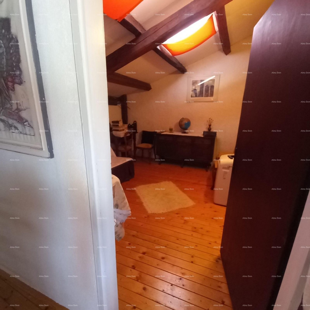 Casa spaziosa a Marčana con tre piani e giardino in vendita. 21