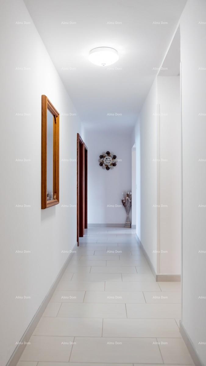 Apartmanska kuća s bazenom!Blizina mora i plaže!  Peroj. 41