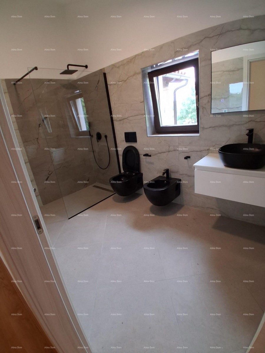 Продажа - роскошный дом на большом участке с бассейном, спа-салоном и тренажерным залом, Пореч! 26