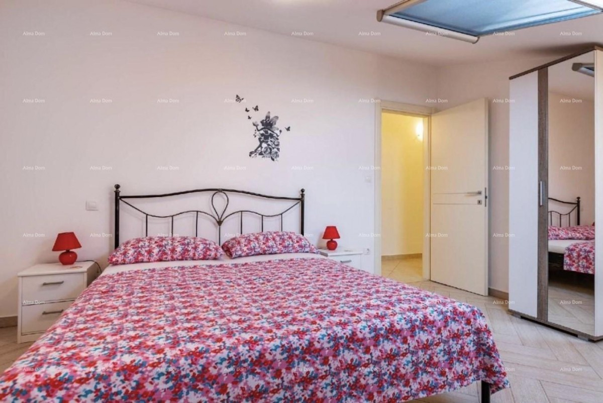 Una bellissima villa con piscina a Dignano è in vendita 4