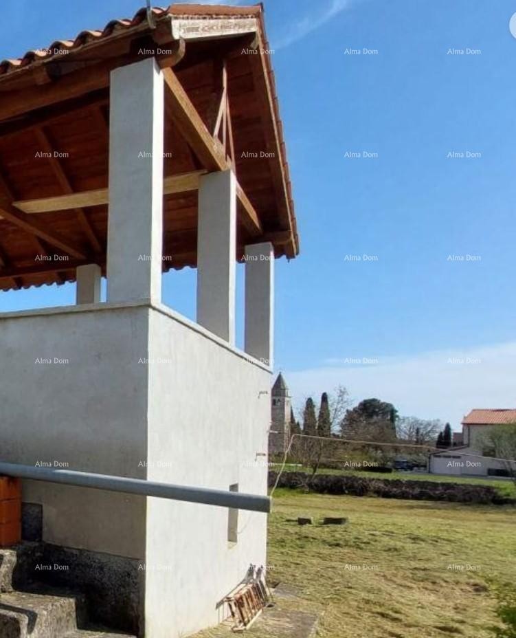 ISTRA, MARČANA - Kuća s prostranom okućnicom. 1