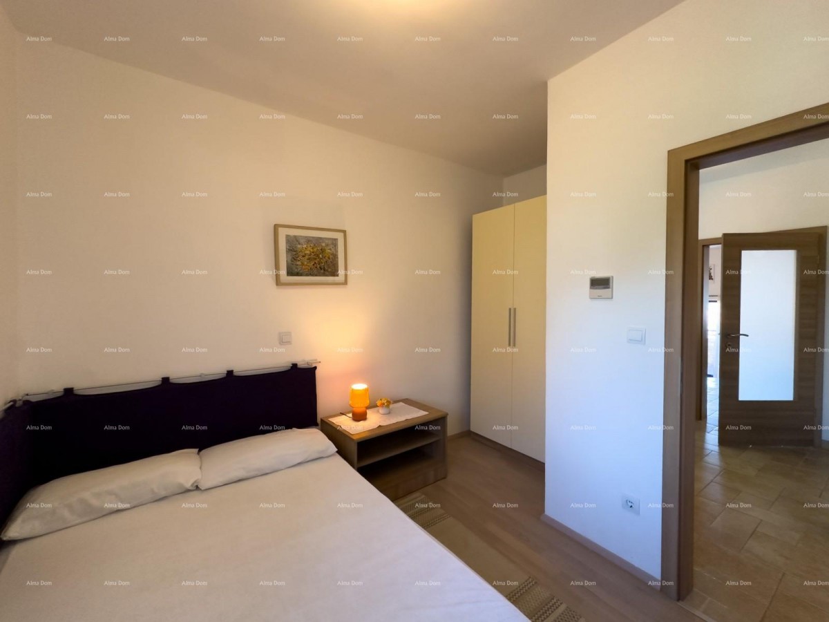 Beautiful house with a pool in Pula, ideal for a family or investment. 35