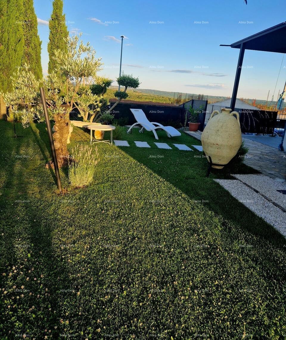 BUJE – Hiša s bazenom in panoramskim pogledom 10