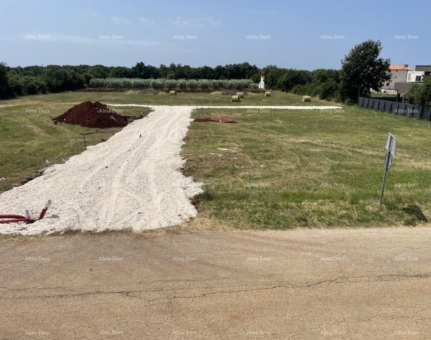 Prodaja građevinskog zemljišta na lijepoj lokaciji, blizina Pule, Loborika! 2