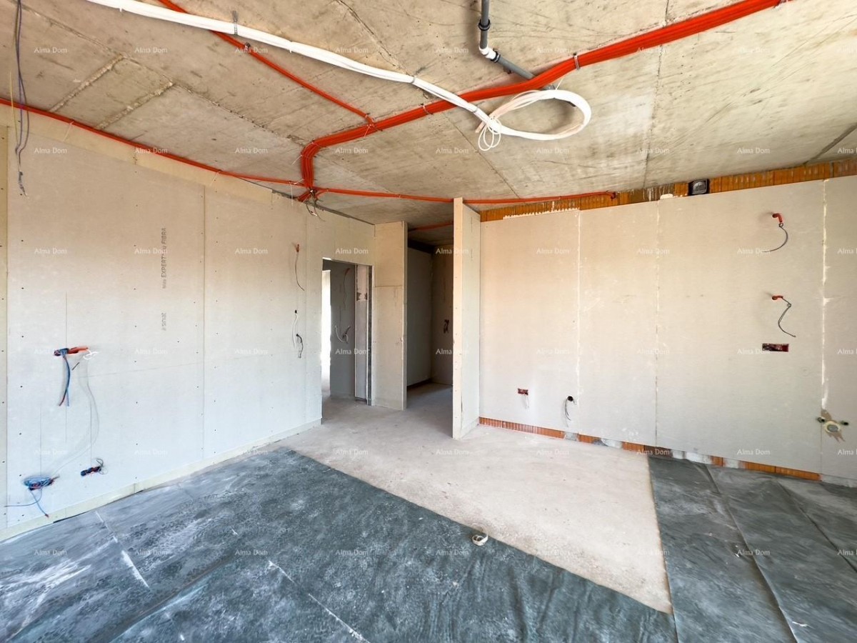 Продается квартира на втором этаже небольшого дома! 29