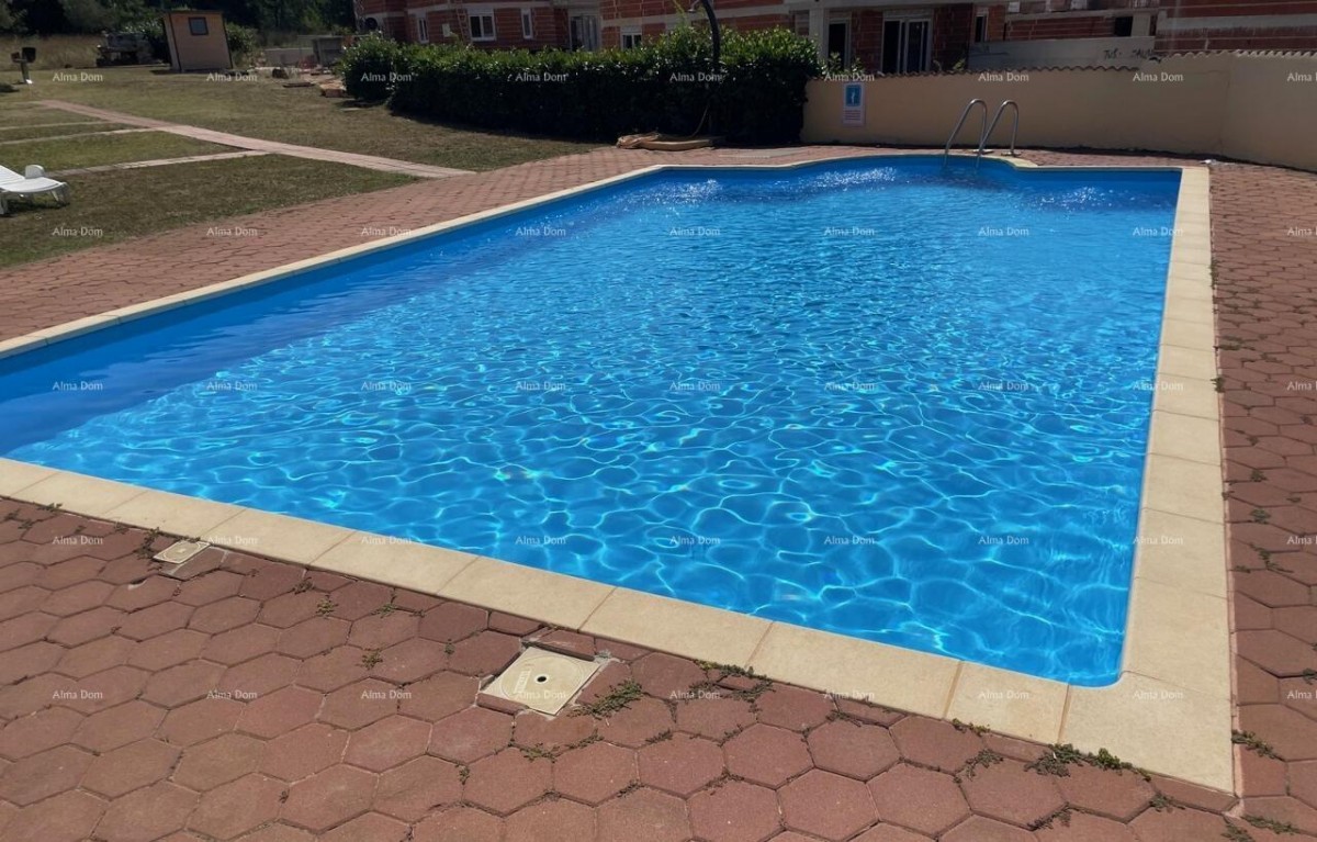Prodamo 2-sobno stanovanje, VABRIGA, 68 m2, z bazenom 4