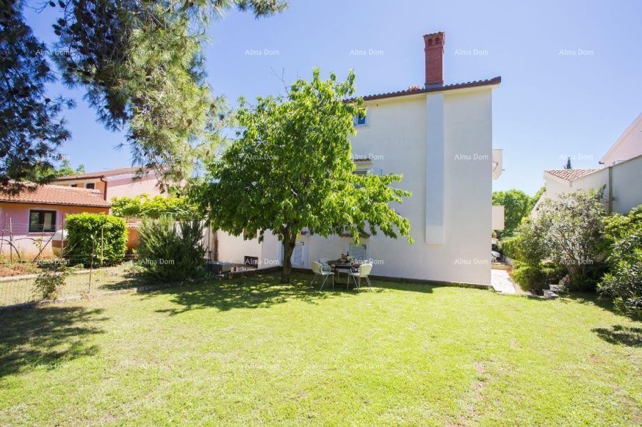 Na prodaju kuća s apartmanima u Štinjanu. 1