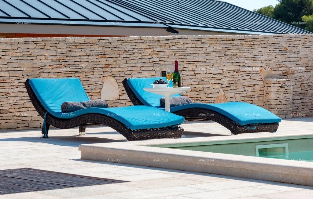 Премантура, отдельный дом с 5 спальнями. Близость к морю. 16