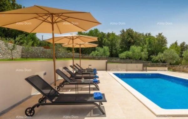 Trget – Prelijepa kuća s panoramskim pogledom na more 7