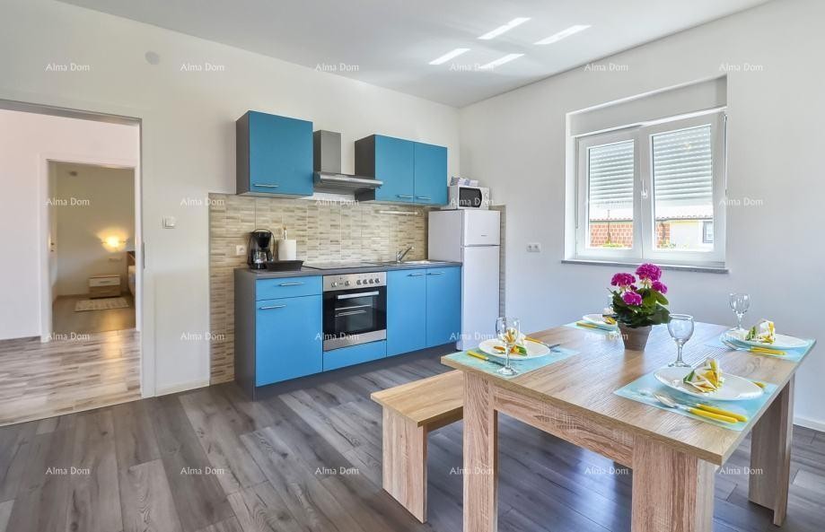 Vendita di un appartamento su due piani con grande giardino e garage, Ližnjan! 9