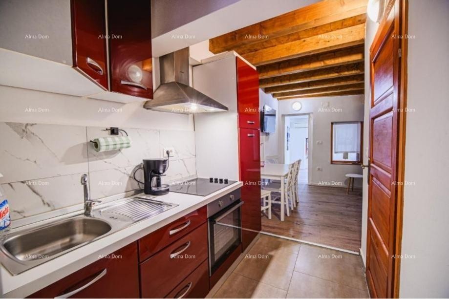 Продажа меблированной и отремонтированной квартиры - первый ряд к морю! Умаг 6