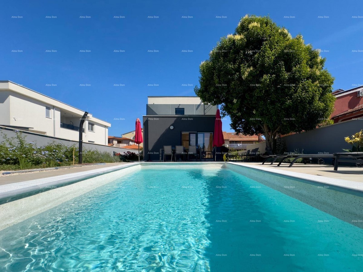 Istria, Ližnjan, 1 km to the center of Medulin, new modern house with pool for vacation. 44