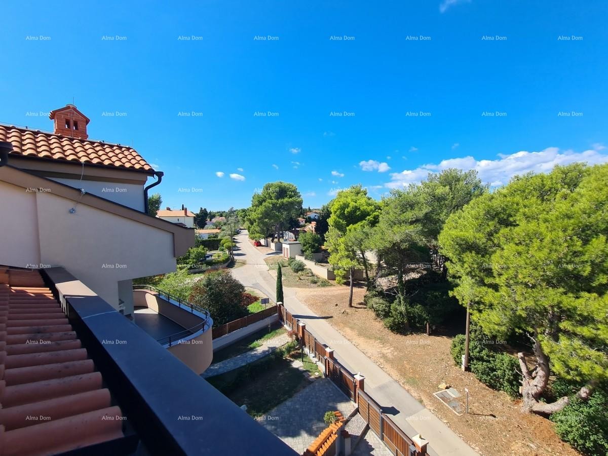 Трехэтажная квартира с террасой на крыше! 100 метров до моря. 37