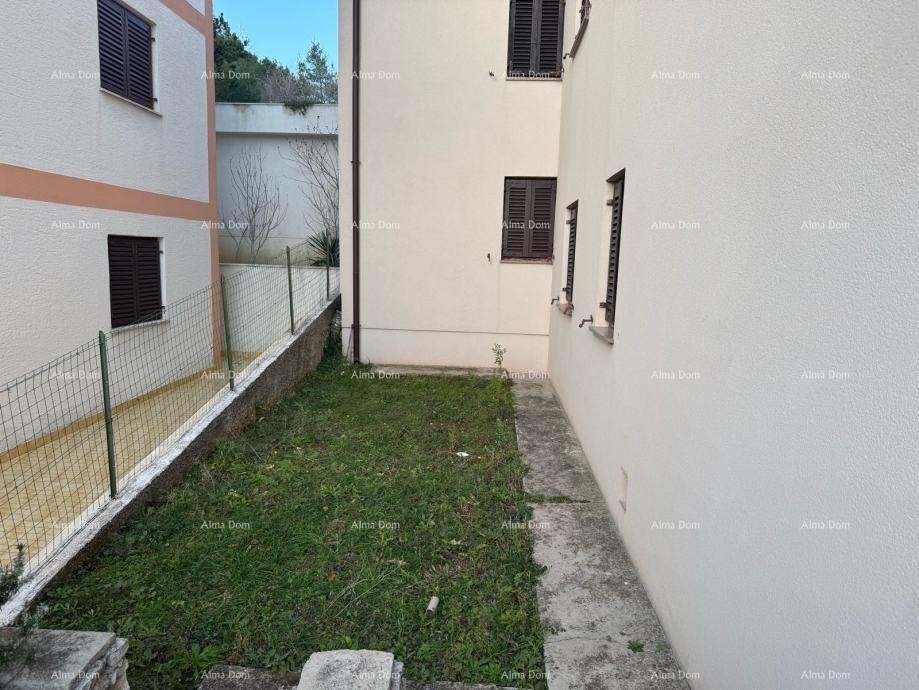 Vendita - appartamento al piano terra con vista mare, Rabac! 1