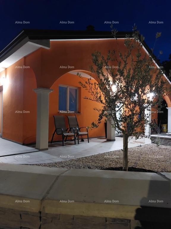 House with a beautiful view of the mountains, terrace, garden, barbecue, and private parking. 27