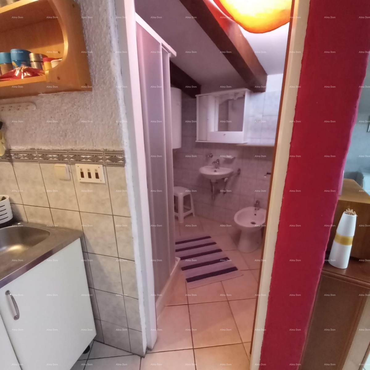 Casa spaziosa a Marčana con tre piani e giardino in vendita. 16