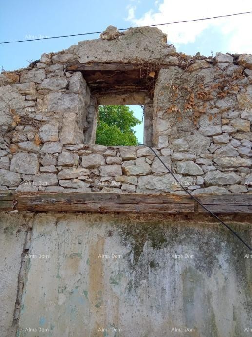 Sale of Istrian stone house for renovation, building permit, Kršan! 9