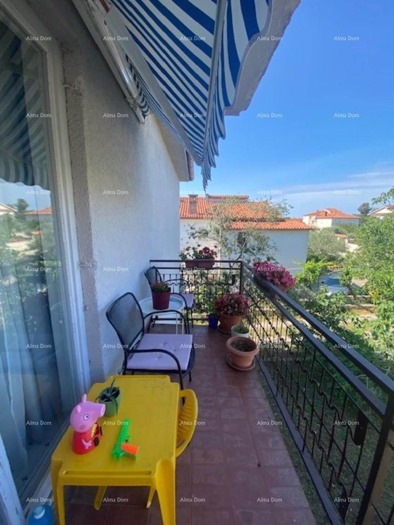 Velika samostojeća kuća. Pula. Veli vrh. 1