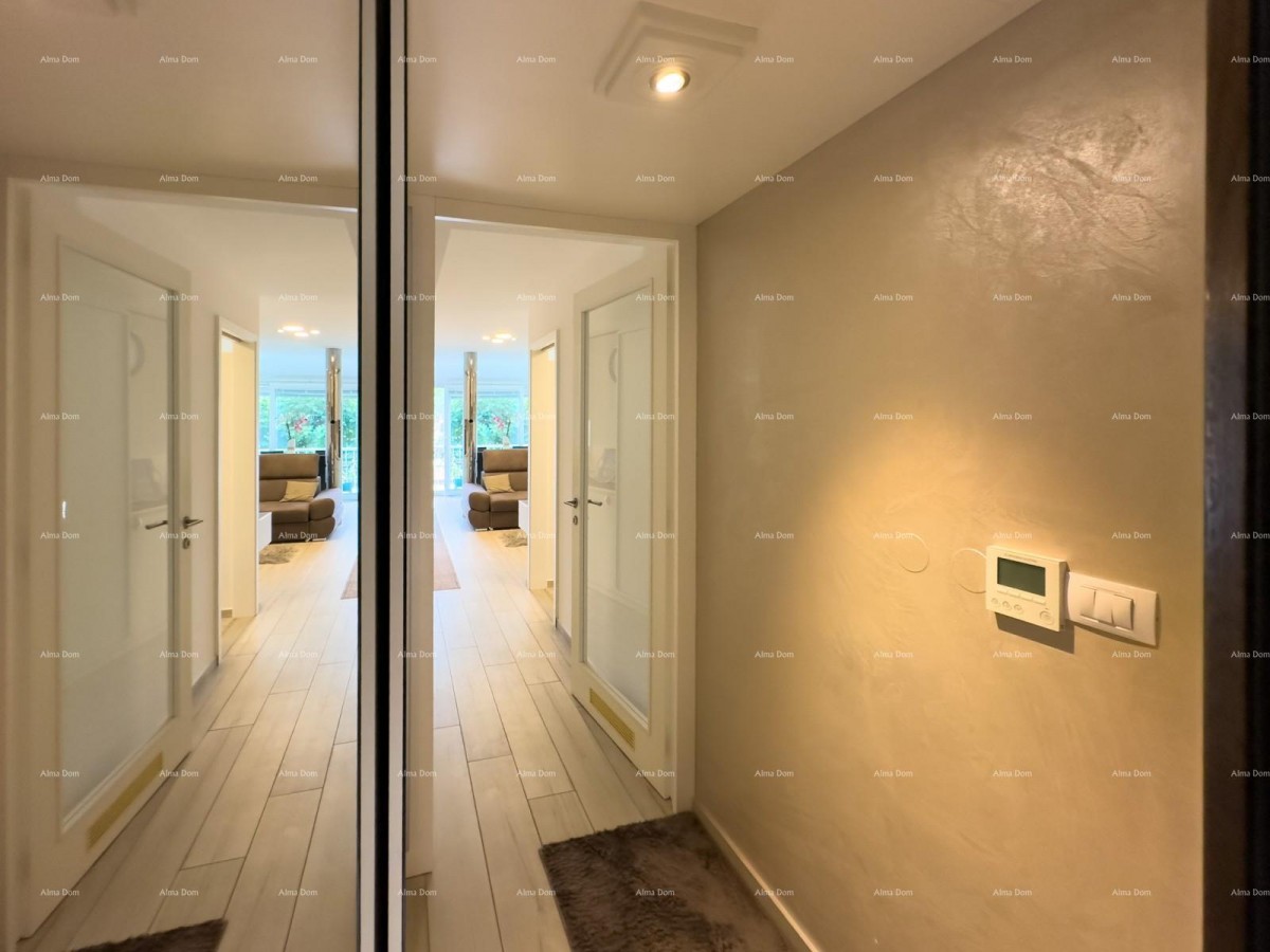 Prodajemo renoviran stan v Dugi Uvali! 4