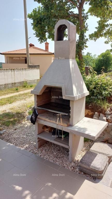 House with a beautiful view of the mountains, terrace, garden, barbecue, and private parking. 20
