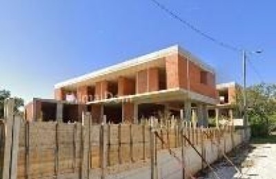 Samostojeća vila s bazenom i pogledom na more! Krnica!