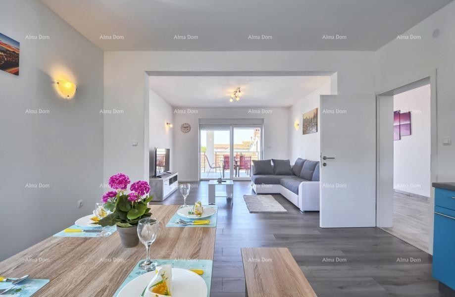 Vendita di un appartamento su due piani con grande giardino e garage, Ližnjan! 2