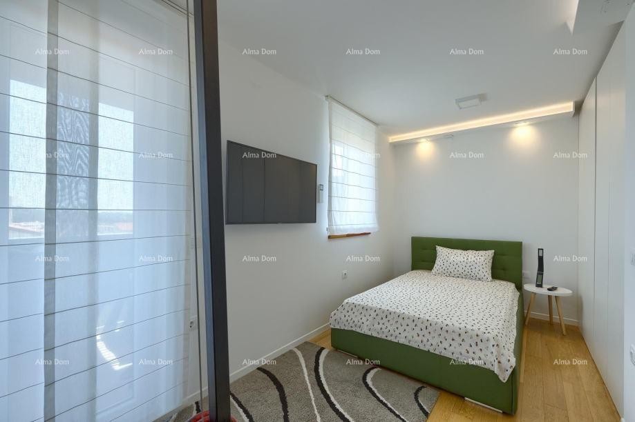 Prodaje se stan u Puli, 106 m2 10