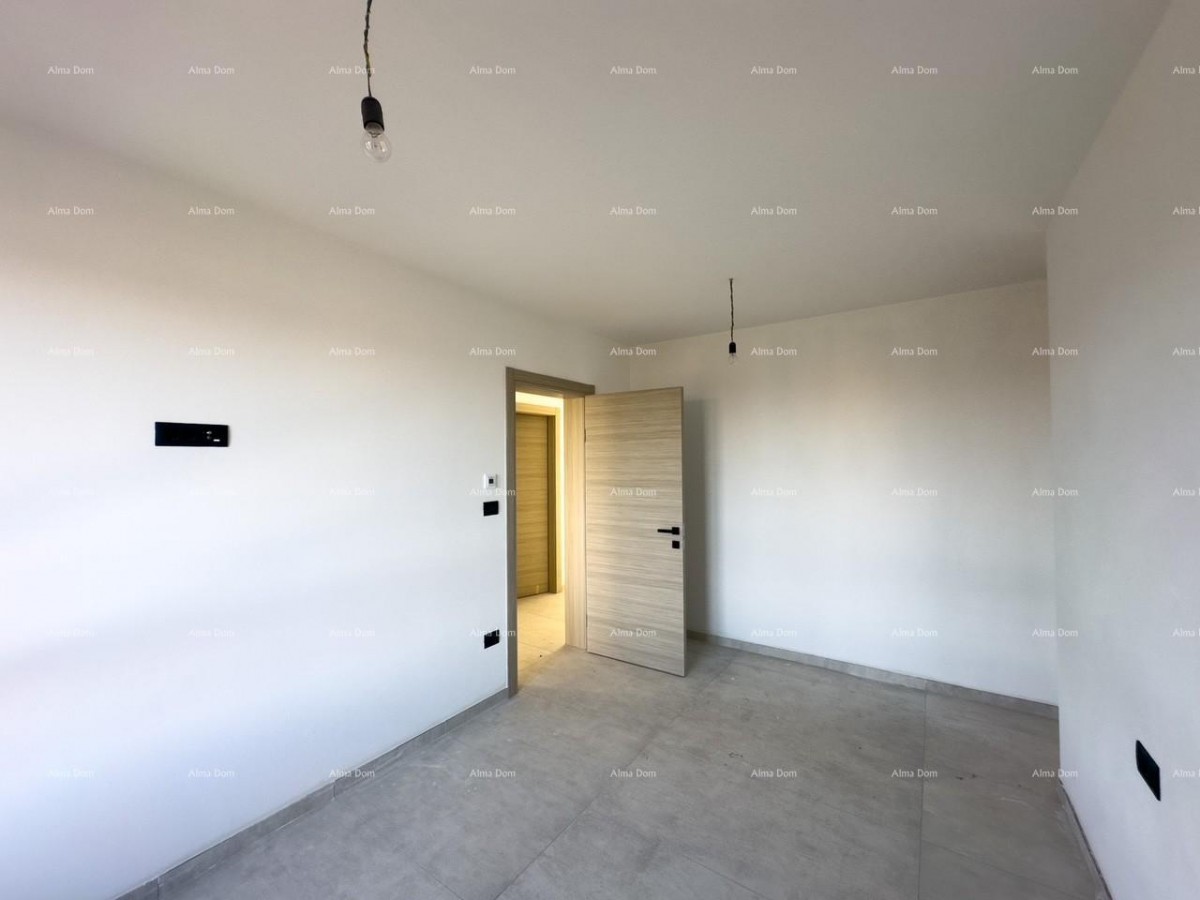 We are selling an apartment in a new building in Banjole. 14