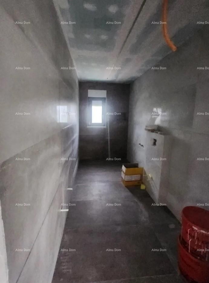 Prodamo hišo, okolica Raš 9