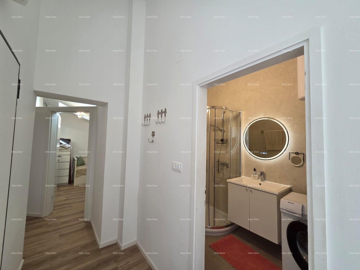 Medulin. Two-bedroom apartment with a view right by the sea 19