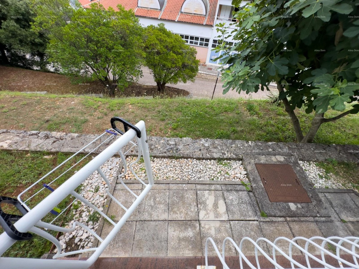 For sale: renovated apartment in Duga Uvala! 21