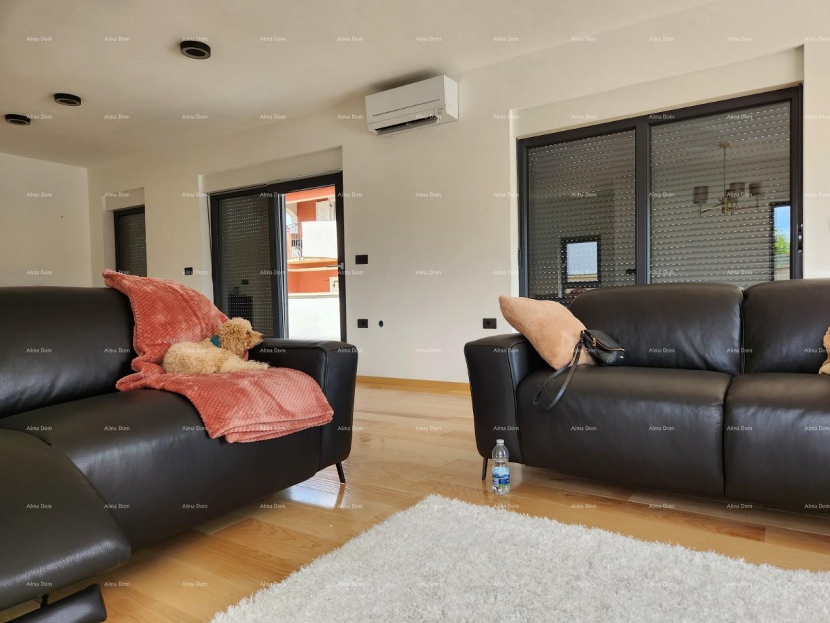 Istria, Ližnjan, 1 km to the center of Medulin, new modern house with pool for vacation. 10