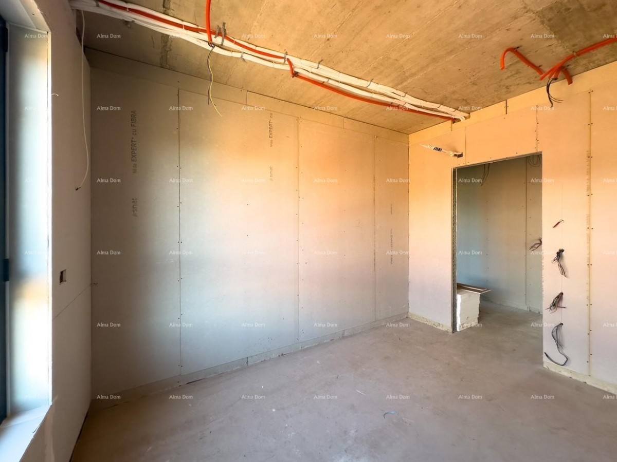 Продается квартира на втором этаже небольшого дома! 16