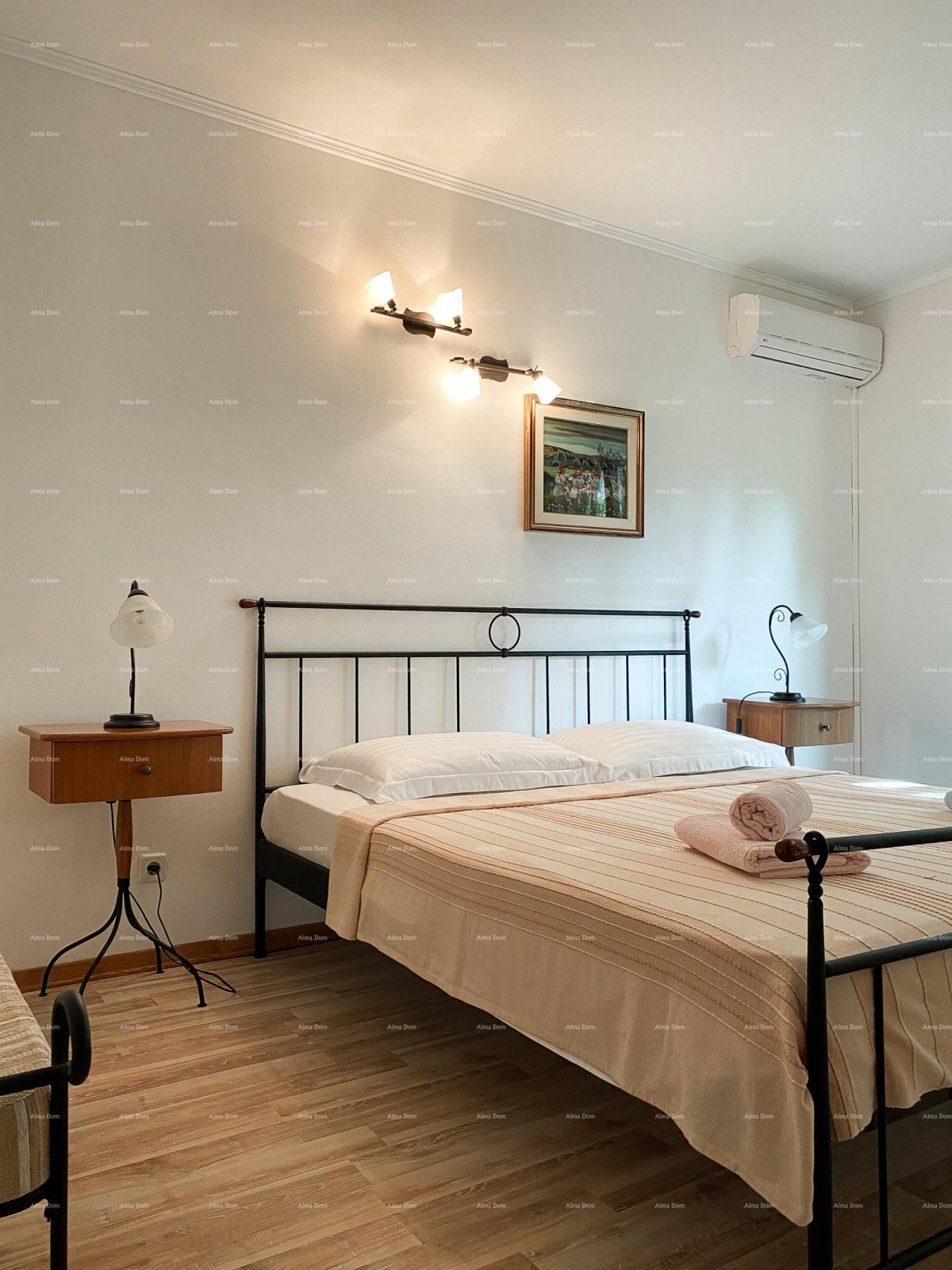 Lepa vila za prodajo na eni izmed najboljših lokacij v Supetru, otok Brač! 18