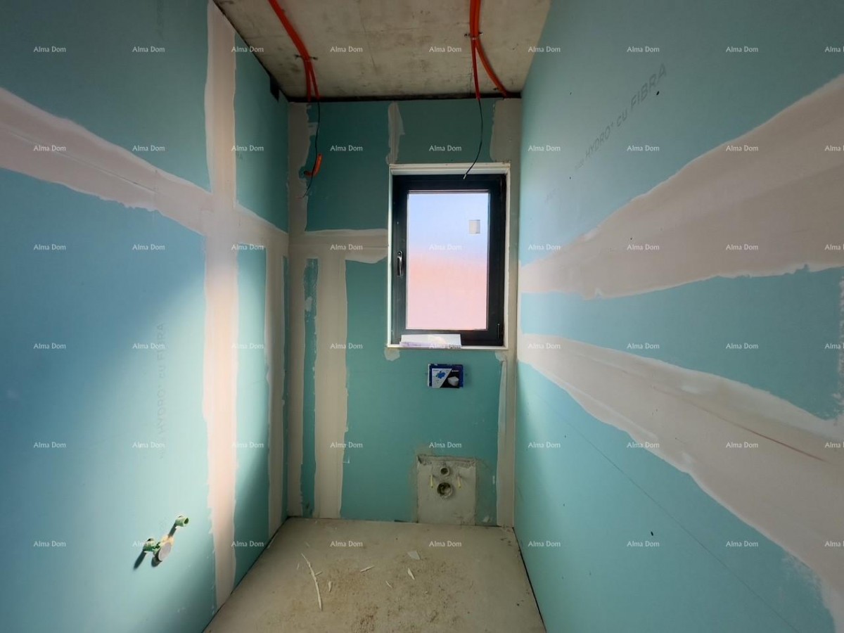 Продается квартира на втором этаже небольшого дома! 6