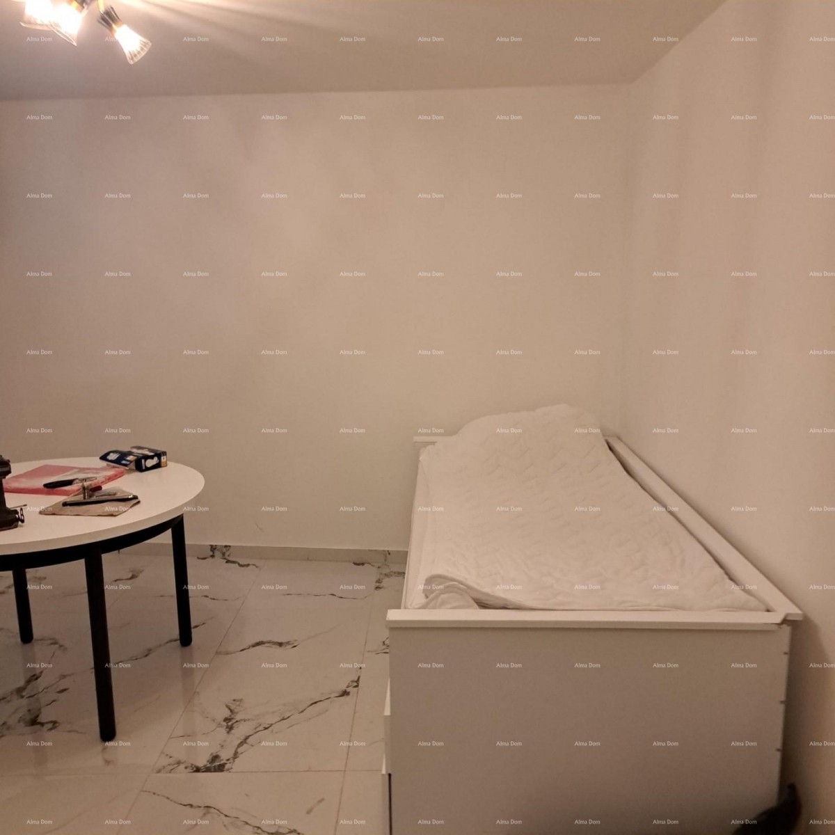 ŽMINJ – Solastniški del hiše naprodaj (3 stanovanjske enote) 17