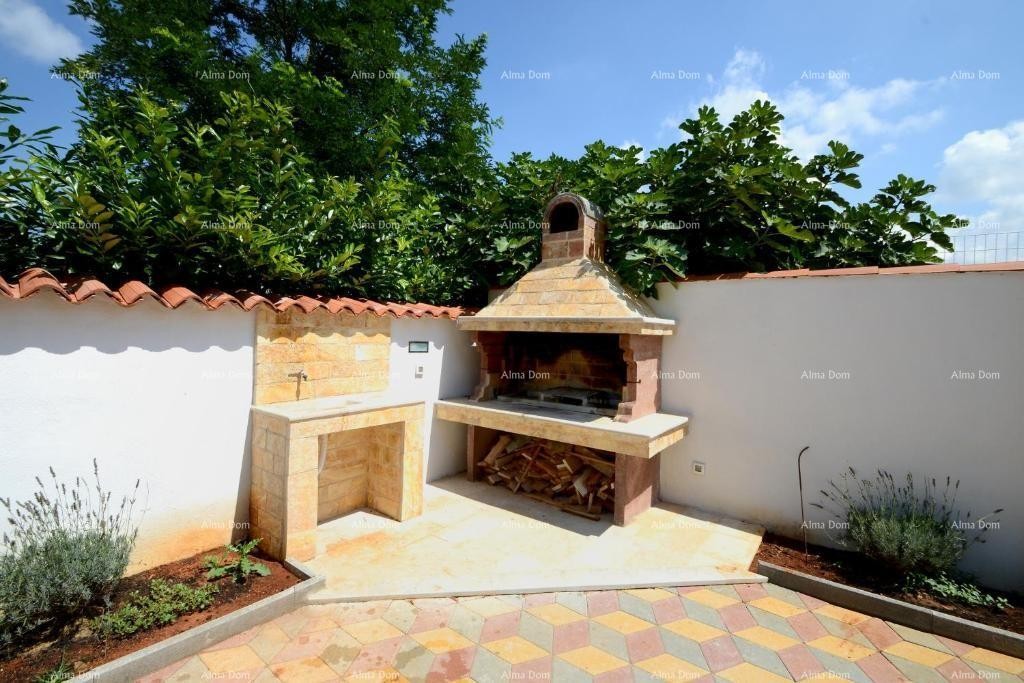 Sale - House with 4 residential units - vicinity of Višnjan! 14