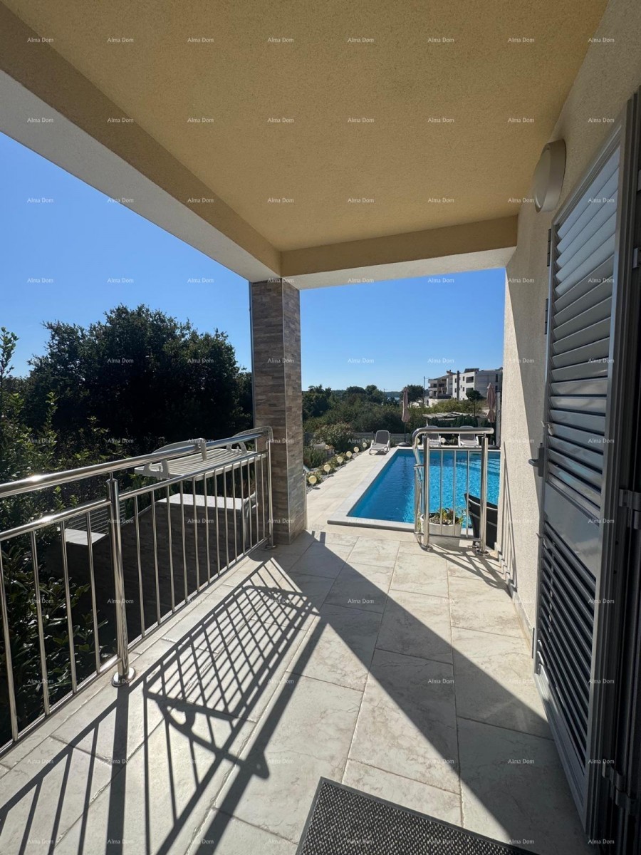 Sale - Modern duplex house with two separate residential units, Medulin! 33