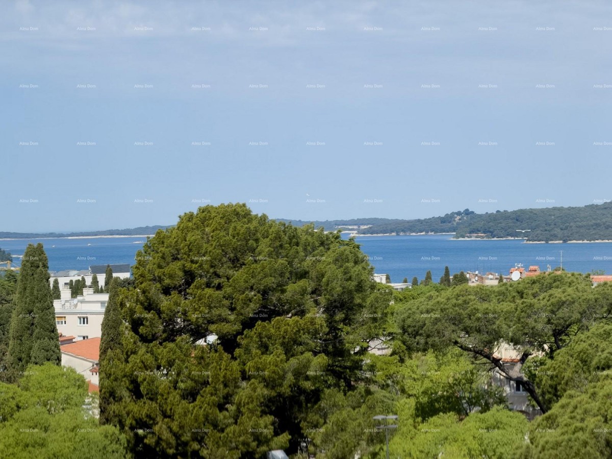 Продажа - квартира с видом на море - две минуты до набережной Лунгомаре, Пула! 23