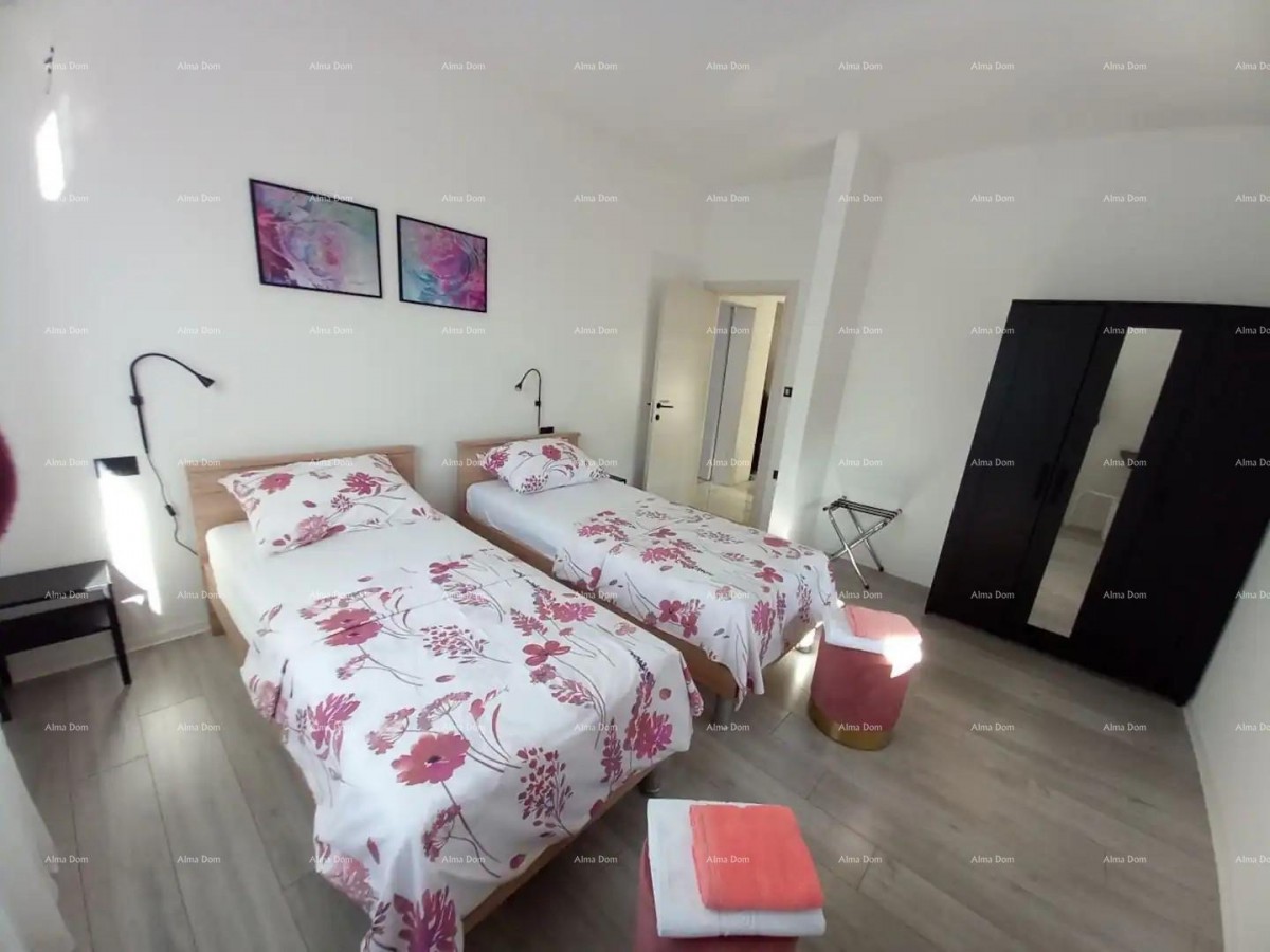 V okolici Marčane je naprodaj enonadstropna hiša z bazenom 20