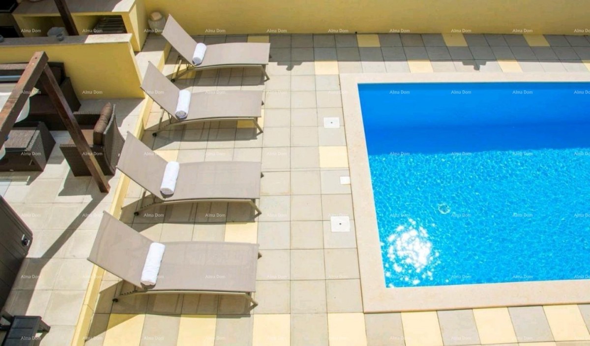 Hiša s bazenom v Poreču! 5