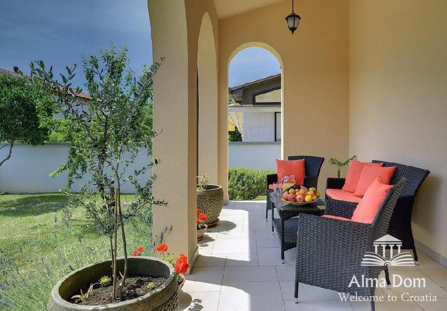 Detached house situated in Medulin. 12