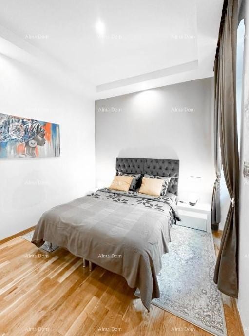 Luksuzan stan u srcu Pule – 122 m². Pješačka zona. 10