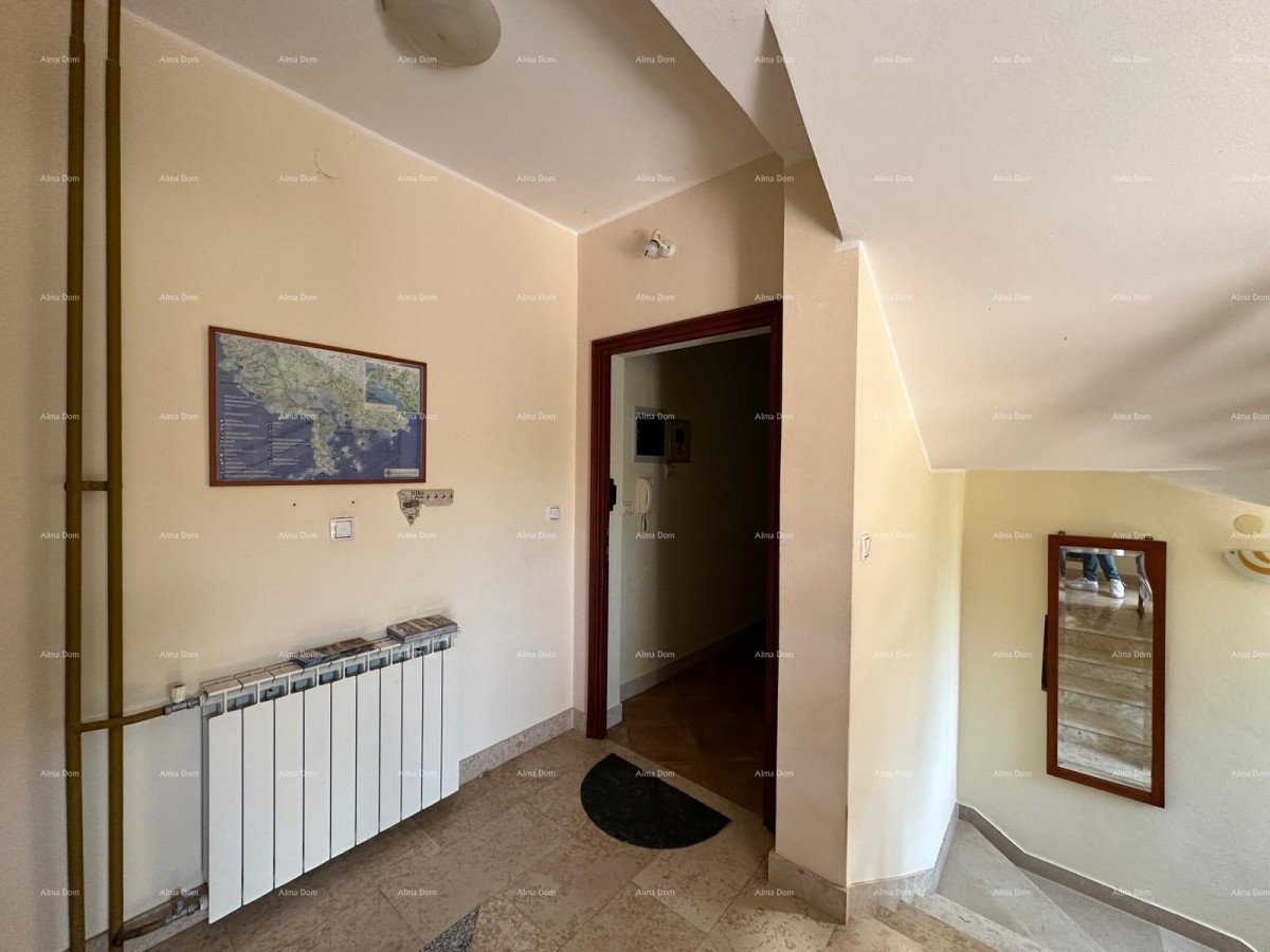 Prodajemo kuću sa pet apartmana na odličnoj lokaciji! 6