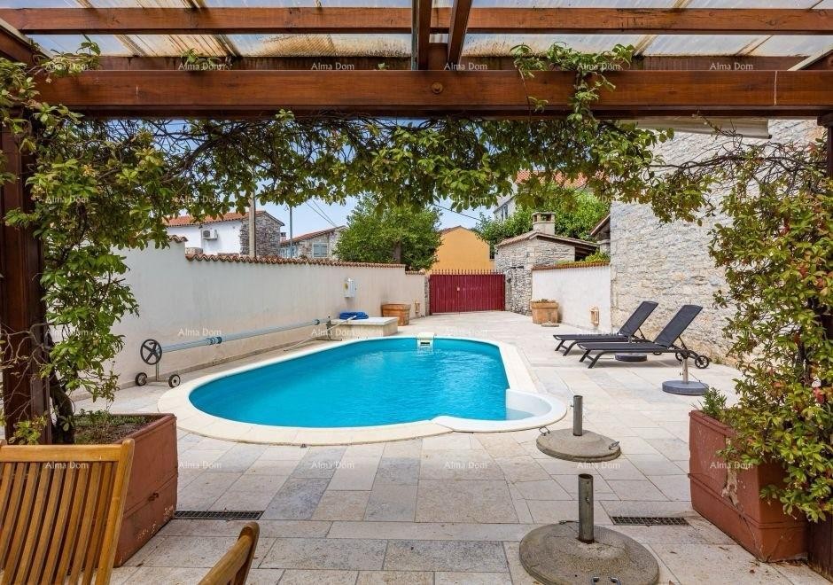 Prodaja renovirane istarske hiše s bazenom – Kanfanar, 208 m², dva objekta 6