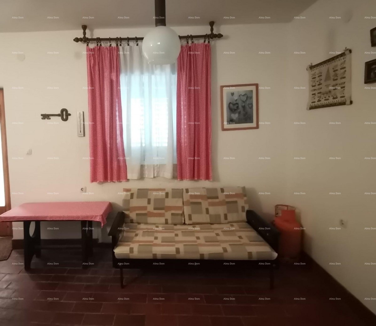 Prodaja hiše na treh etažah, Medulin! 11