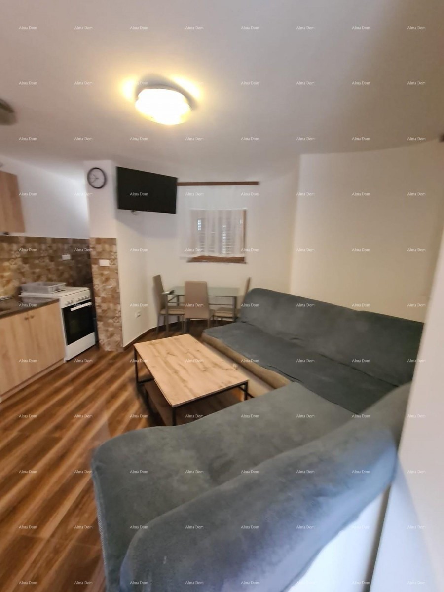 In vendita casa con due appartamenti – Fažana 2