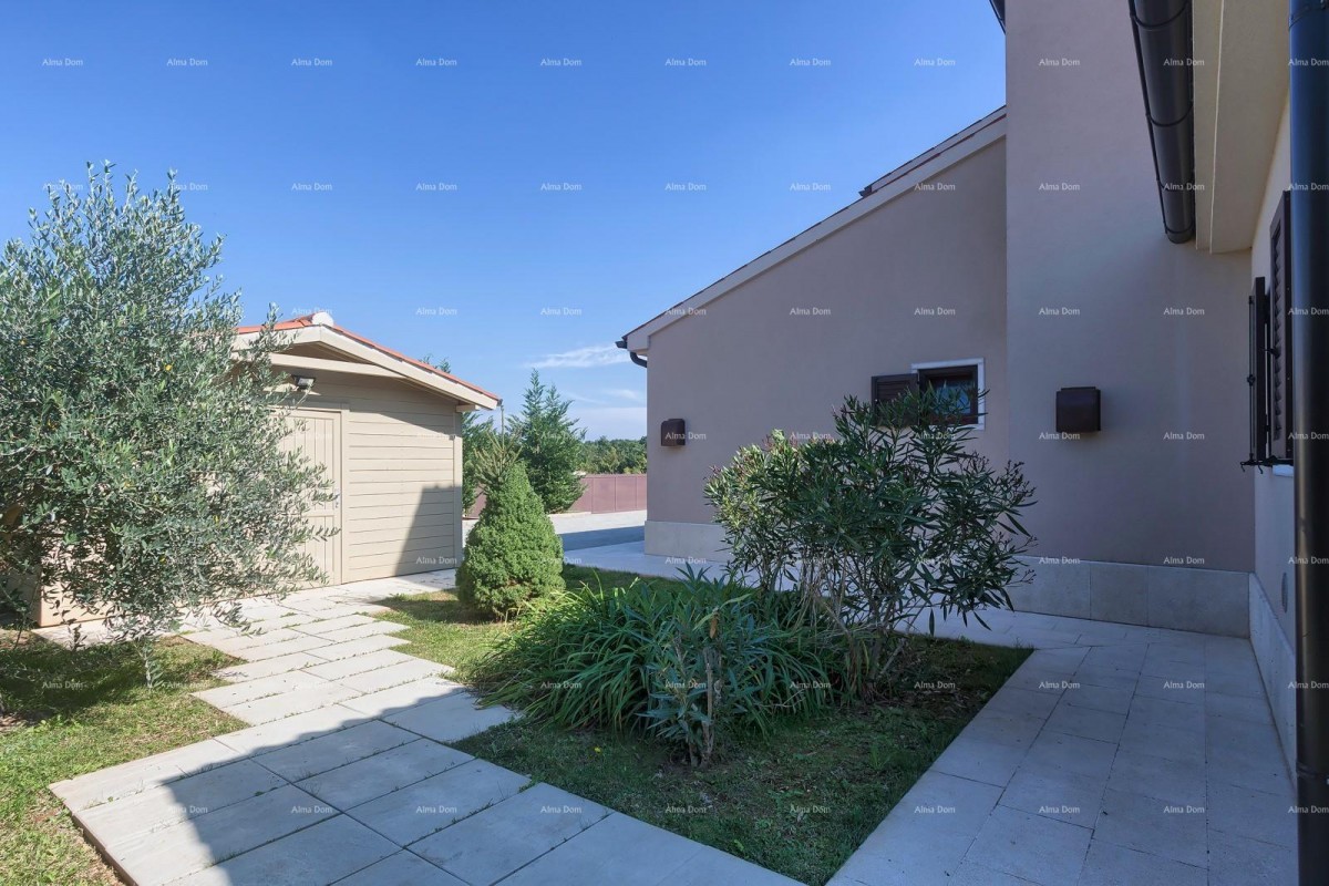 Lepa hiša  z bazenom 7