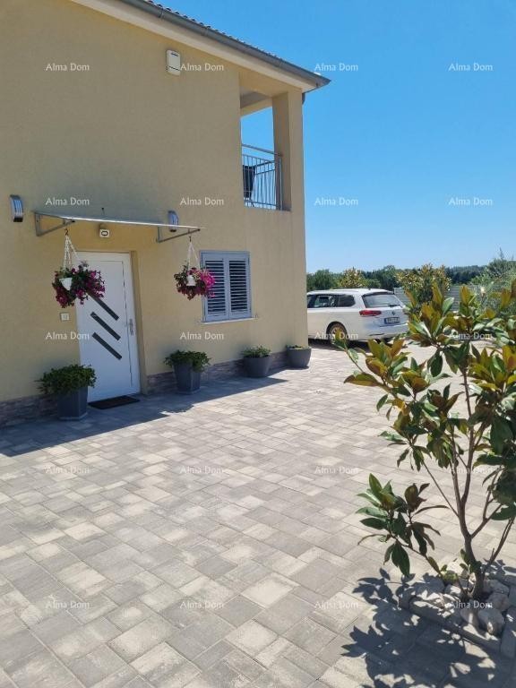 Prodaja - Moderna duplex hiša z dvema ločenima stanovanjskima enotama, Medulin! 4